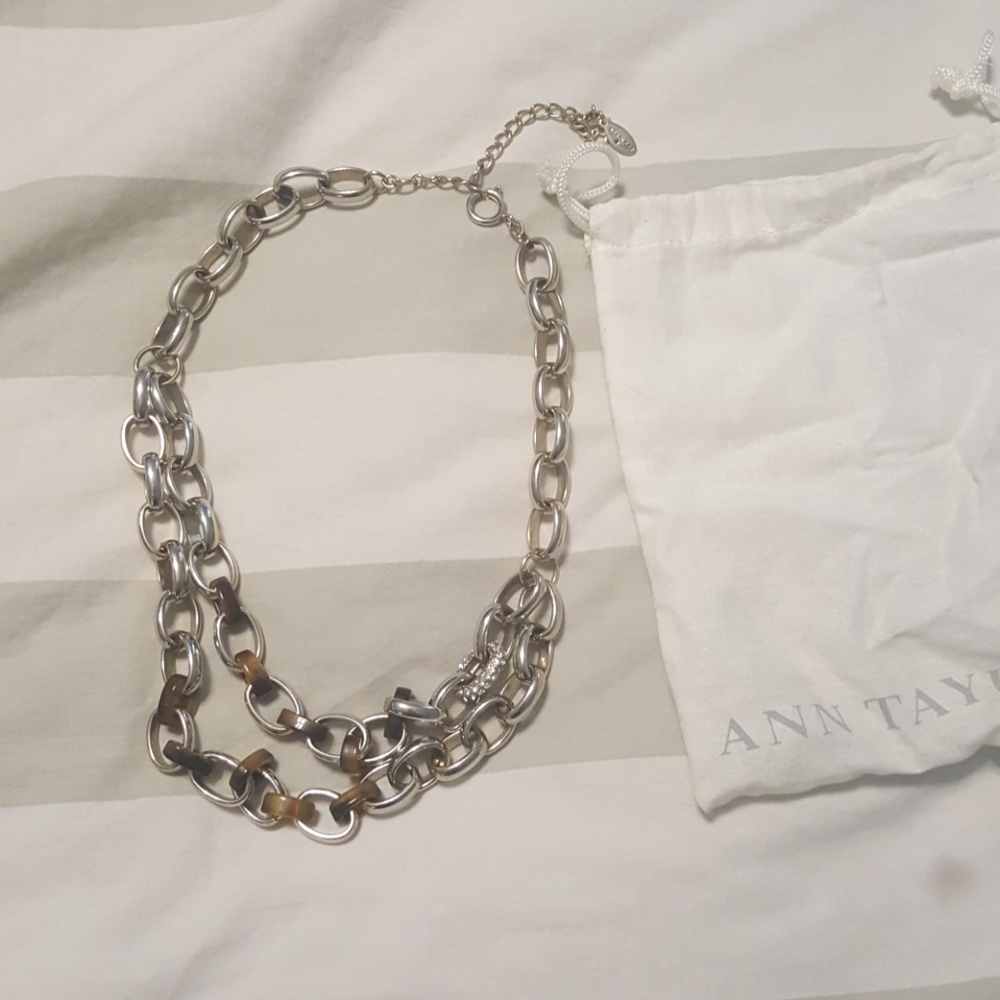 3 FOR 24$ 5 FOR 30$  ANN TAYLOR NECKLACE